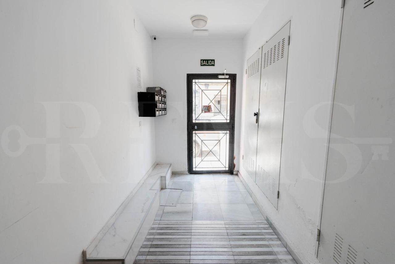 Modern Studio With Private Rooftop Terrace By Rems Malaga Bagian luar foto